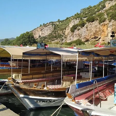 Lovely 1 Bedroom With Swimming Pool Apartmán *