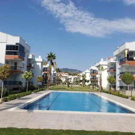 Lovely 1 Bedroom With Swimming Pool Apartmán *