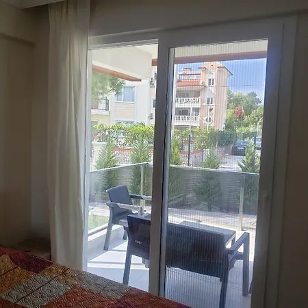 アパート Lovely 1 Bedroom With Swimming Pool
