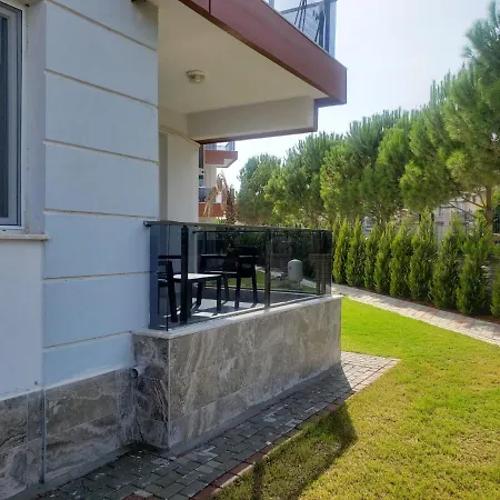 Lovely 1 Bedroom With Swimming Pool アパート ダラマン
